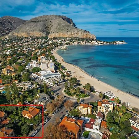 Mondello Beach Luxury Apartments Палермо Екстериор снимка