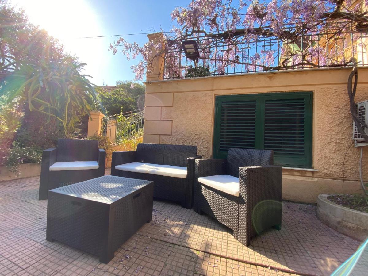 Mondello Beach Luxury Apartments Палермо Екстериор снимка