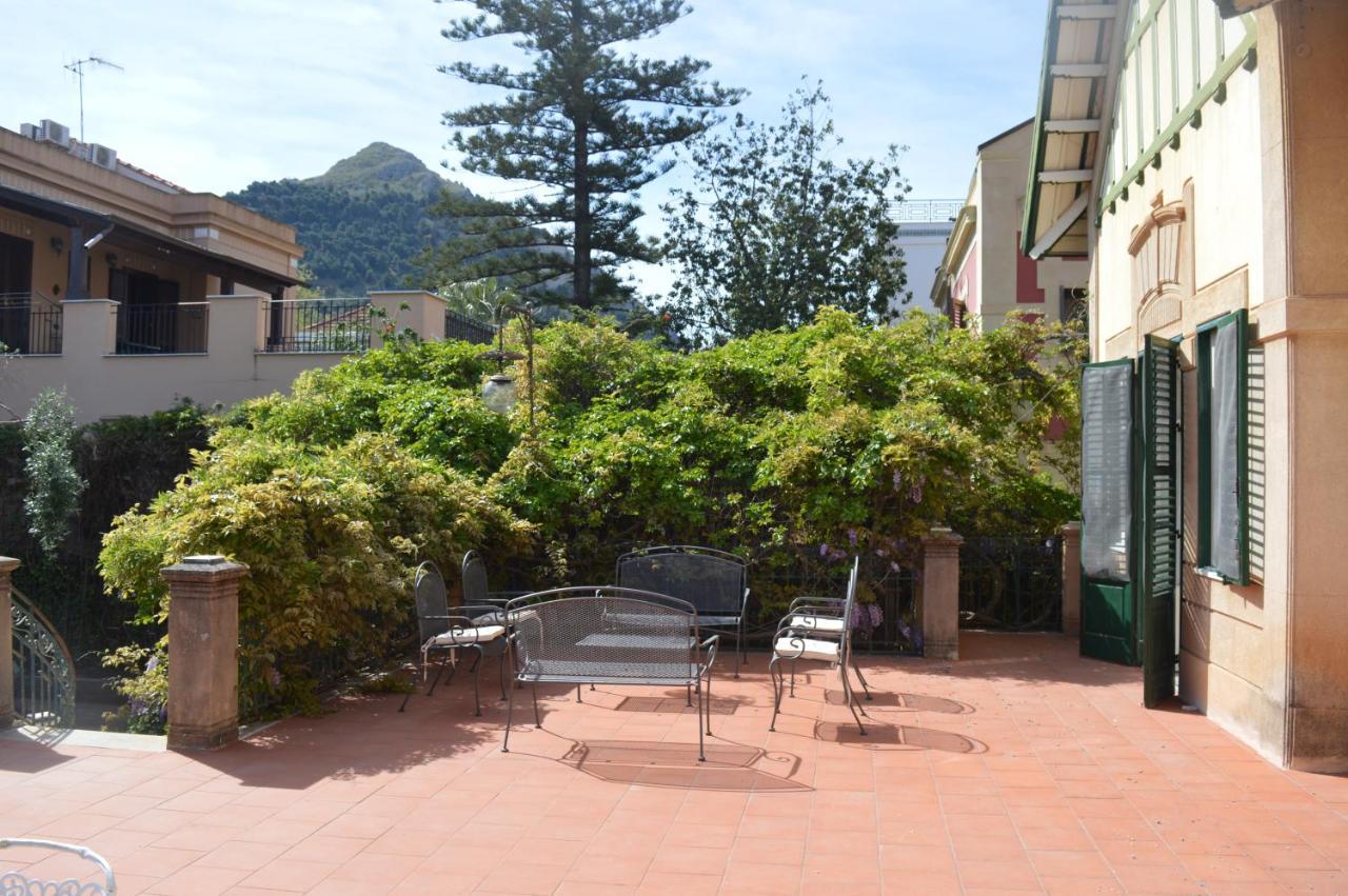 Mondello Beach Luxury Apartments Палермо Екстериор снимка