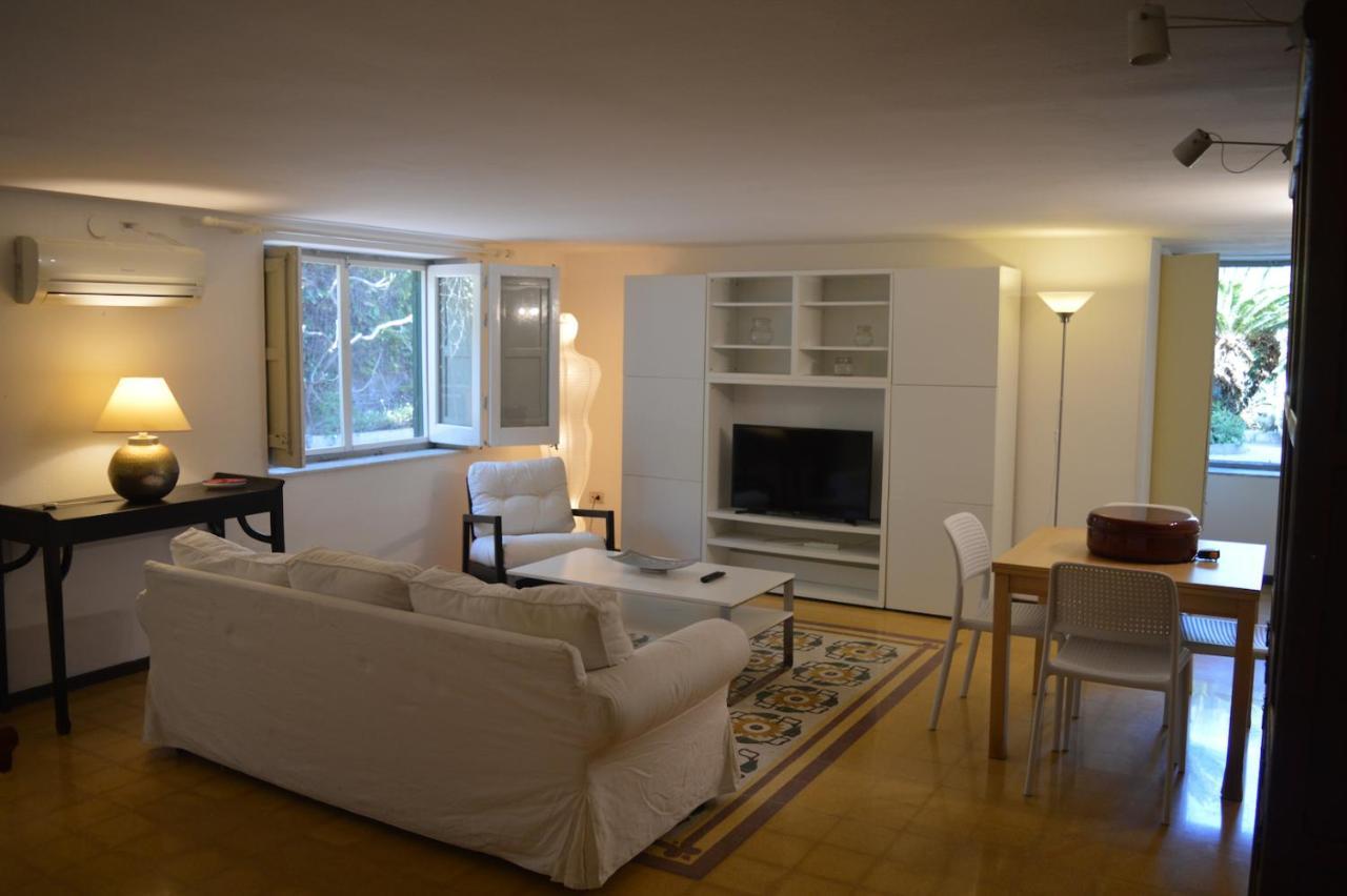 Mondello Beach Luxury Apartments Палермо Екстериор снимка